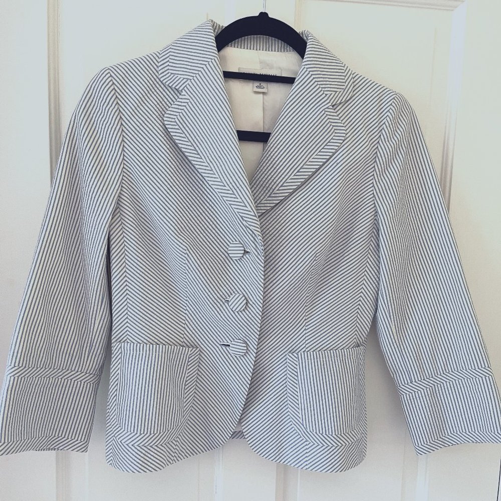 Banana Republic seersucker cropped blazer sz2